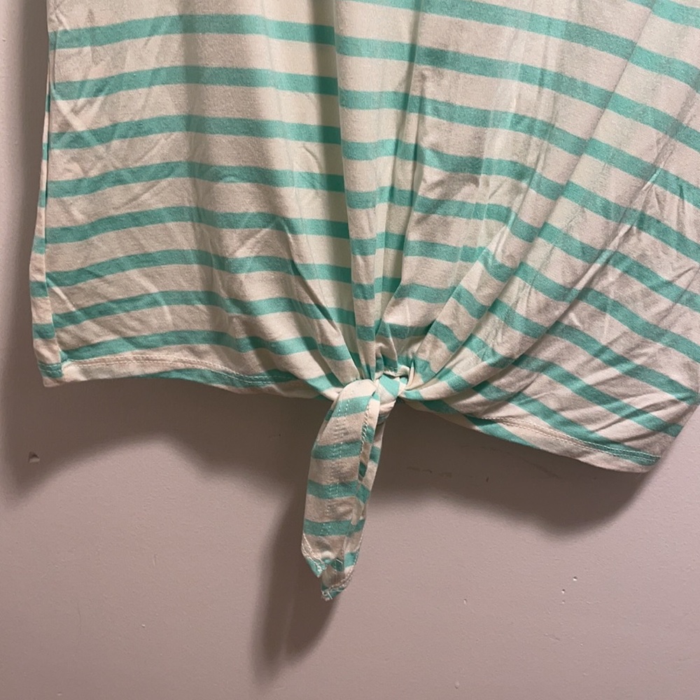 Green Envelope Tee - Picture 3 of 4